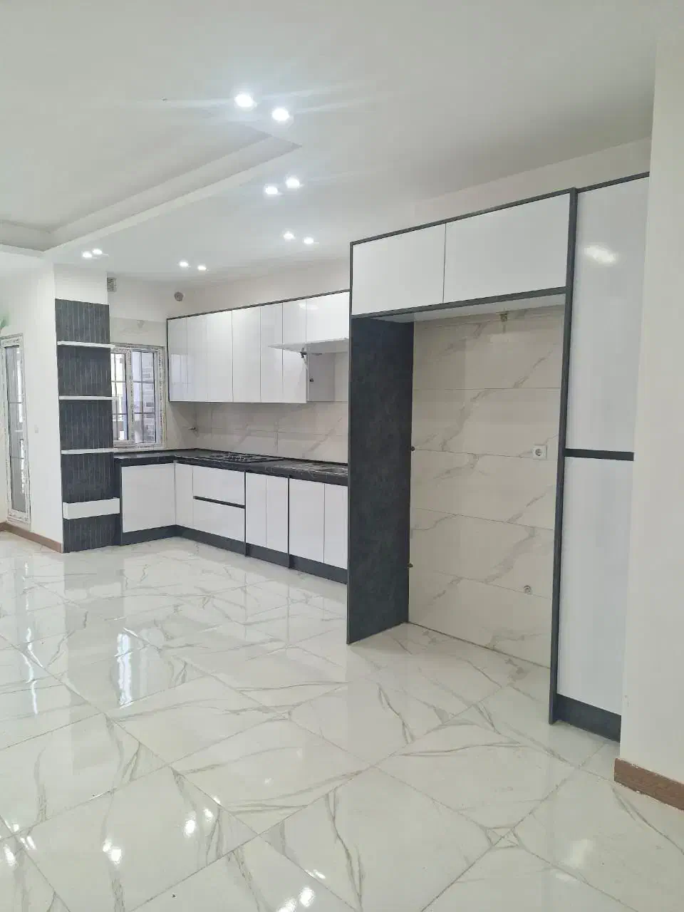 رهن واحد ۹۰ متری کلید اول در خیابان شهدا|اجارهٔ آپارتمان|رودسر, |دیوار