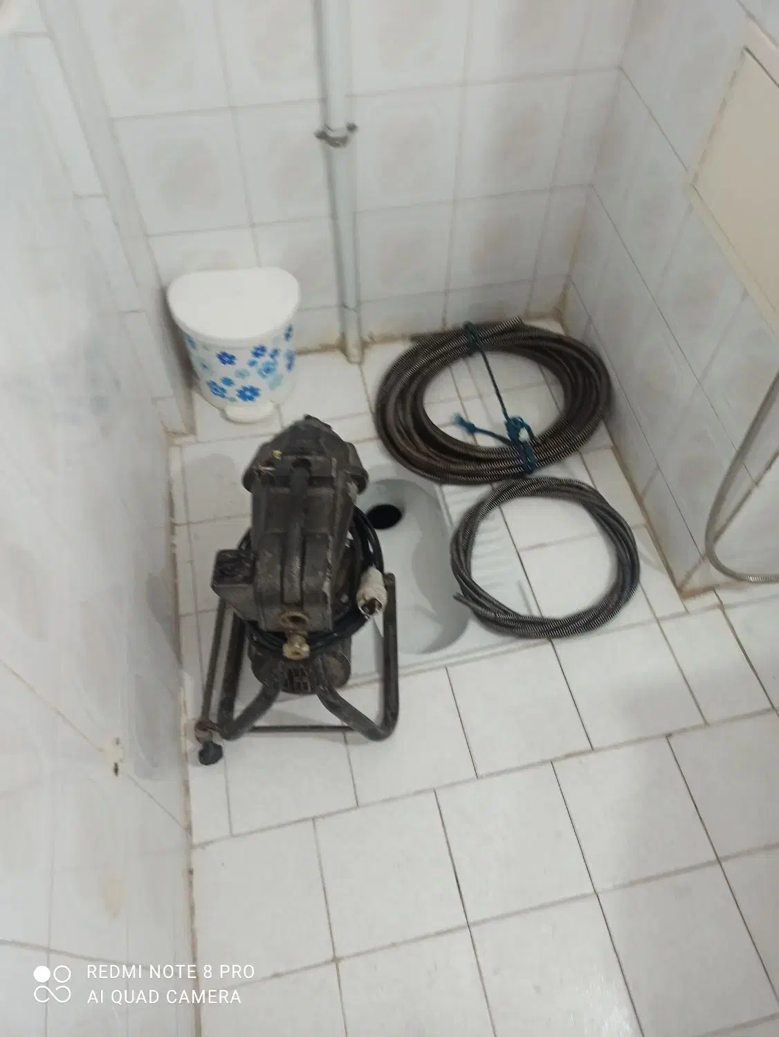 تخلیه چاه تضمینی|خدمات پیشه و مهارت|رشت, یخسازی|دیوار