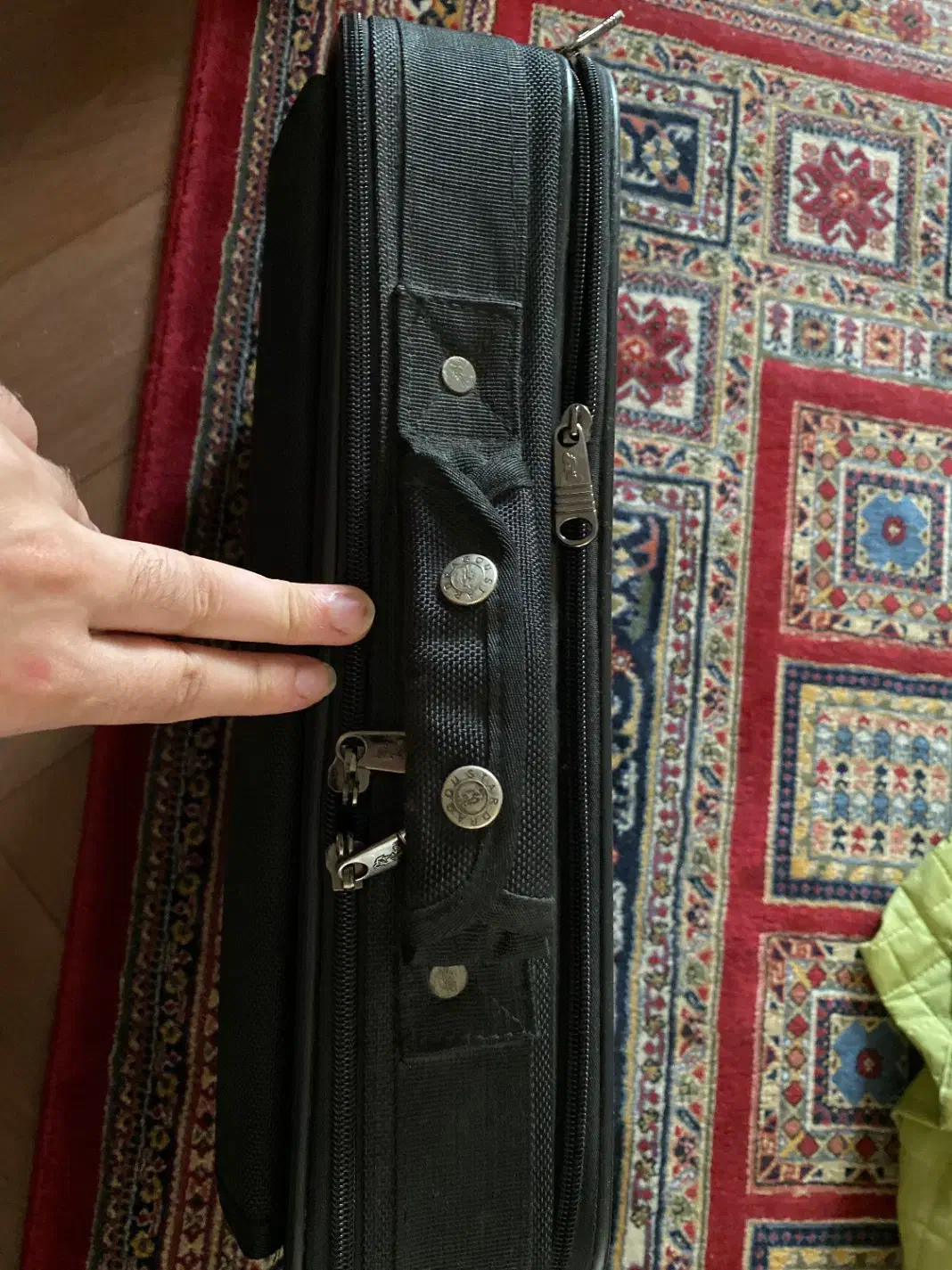 کیف دستی سالم مشکی|کیف، کفش، کمربند|رشت, منظریه|دیوار