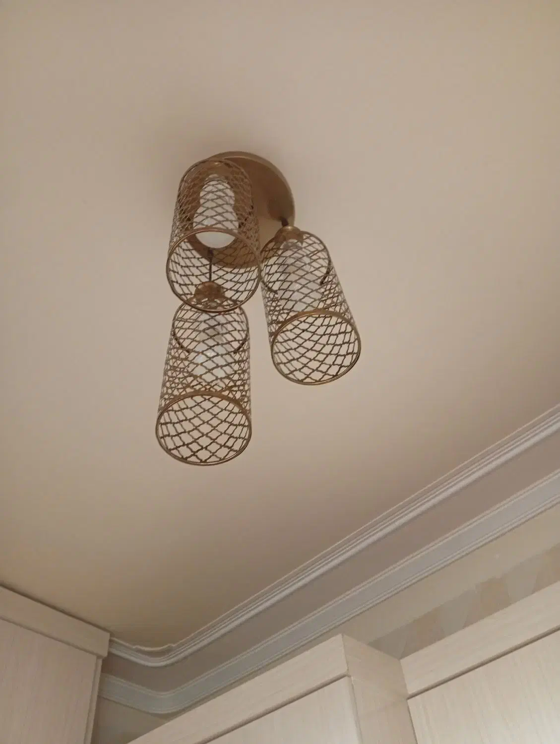 لوسترخانه نونواصلعن استفاده نشده است|لوستر و چراغ آویز|تبریز, |دیوار