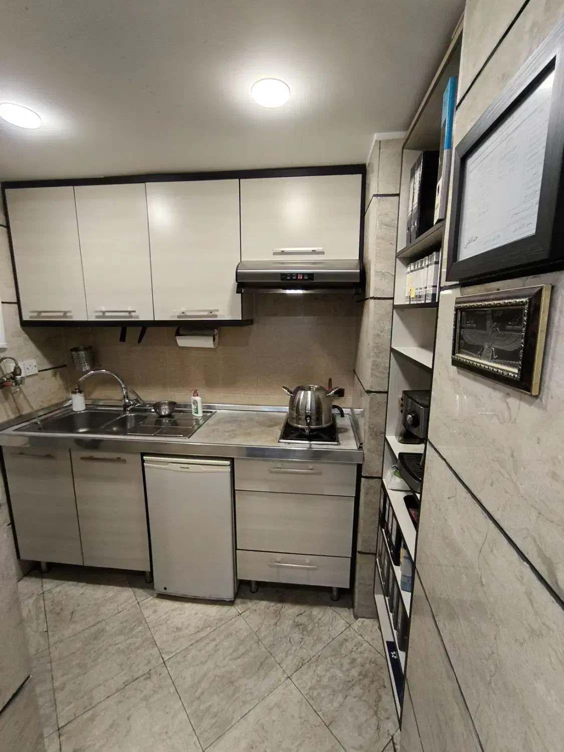 مغازه40متر /محدوده سیمون بولیوار/ تابلو خور|اجارهٔ مغازه و غرفه|تهران, شهرک کوهسار|دیوار