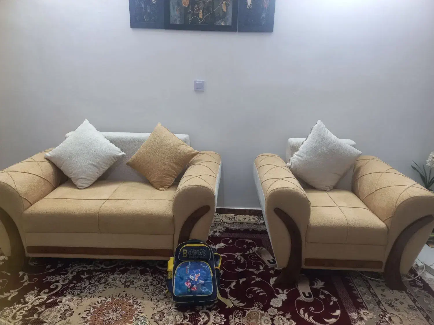 مبلمان|مبلمان خانگی و میز عسلی|فاروج, |دیوار