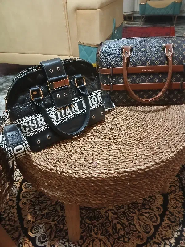 کیف دستی|کیف، کفش، کمربند|ساری, |دیوار