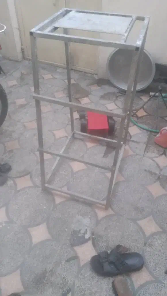 چهارپایه محکم سالم|صندلی و نیمکت|اندیمشک, |دیوار