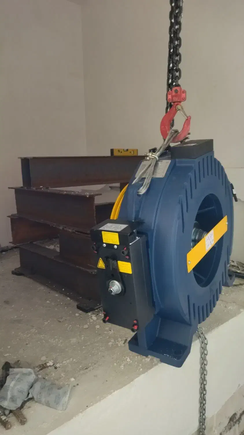 آسانسور. بالابر هیدرولیک. کرکره و جک پارکینگ|خدمات پیشه و مهارت|تربتحیدریه, شهدا|دیوار