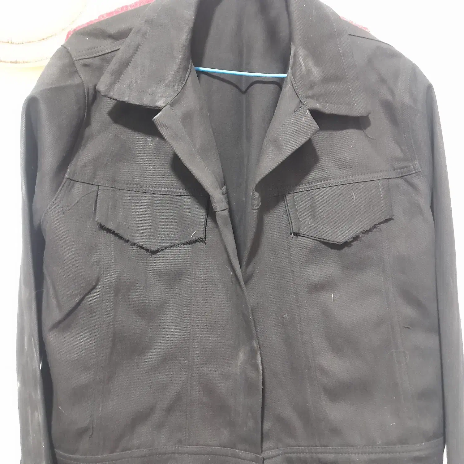 کت جین|لباس|قلعه قاضی, |دیوار