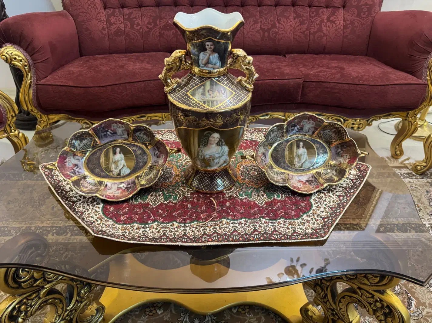 گلدان و کشکول قدیمی|کلکسیون اشیاء عتیقه|یزد, |دیوار