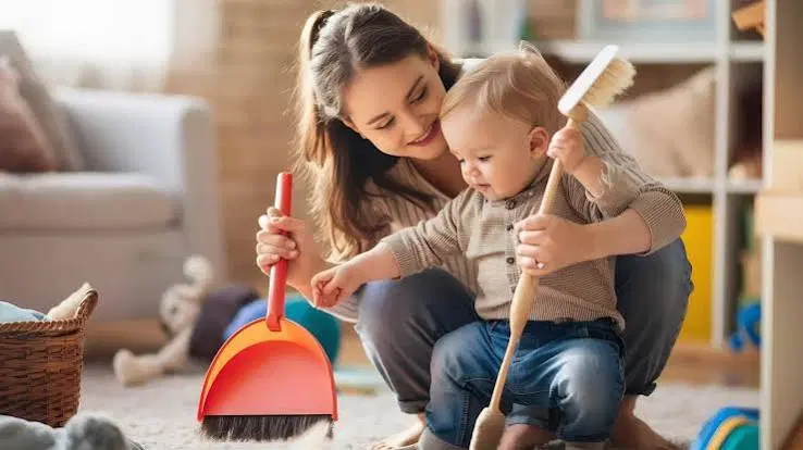 مادر یار و کمک|استخدام سرایداری و نظافت|تهران, نیاوران|دیوار