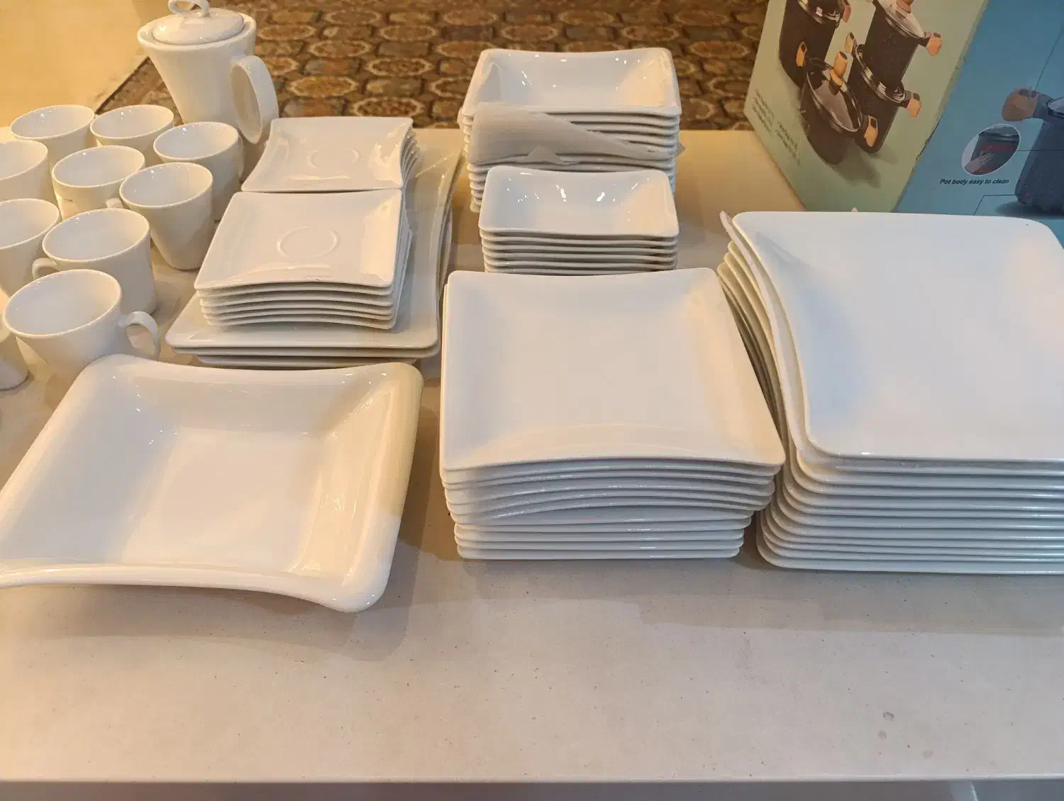 فروش لوازم منزل سرویس غذاخوری وینچی زرین|حراج|تهران, تهرانپارس جنوبی|دیوار