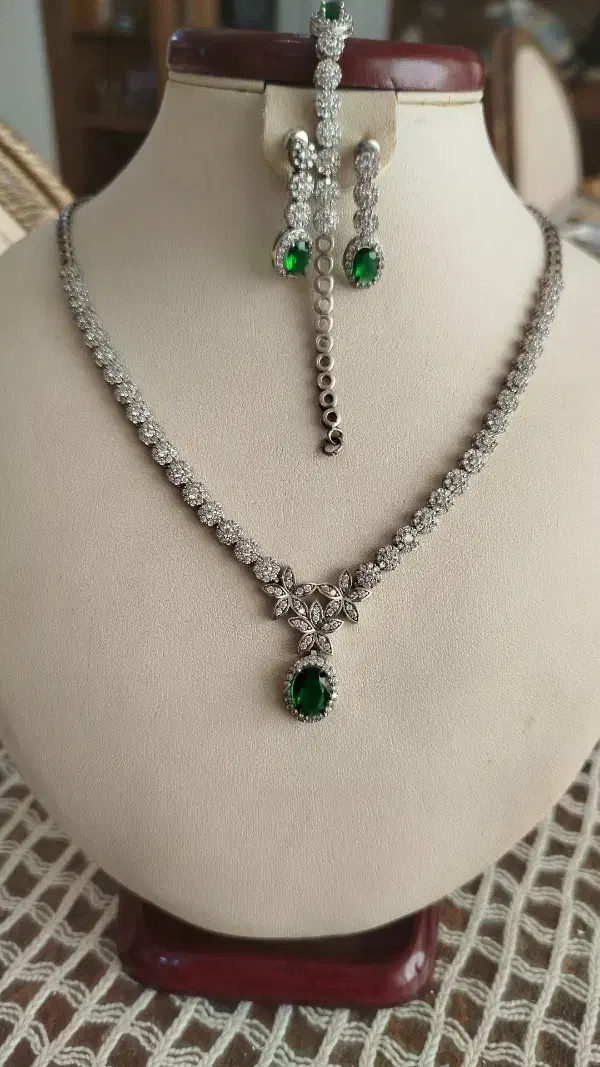 نقره|جواهرات|مشهد, سرافرازان|دیوار