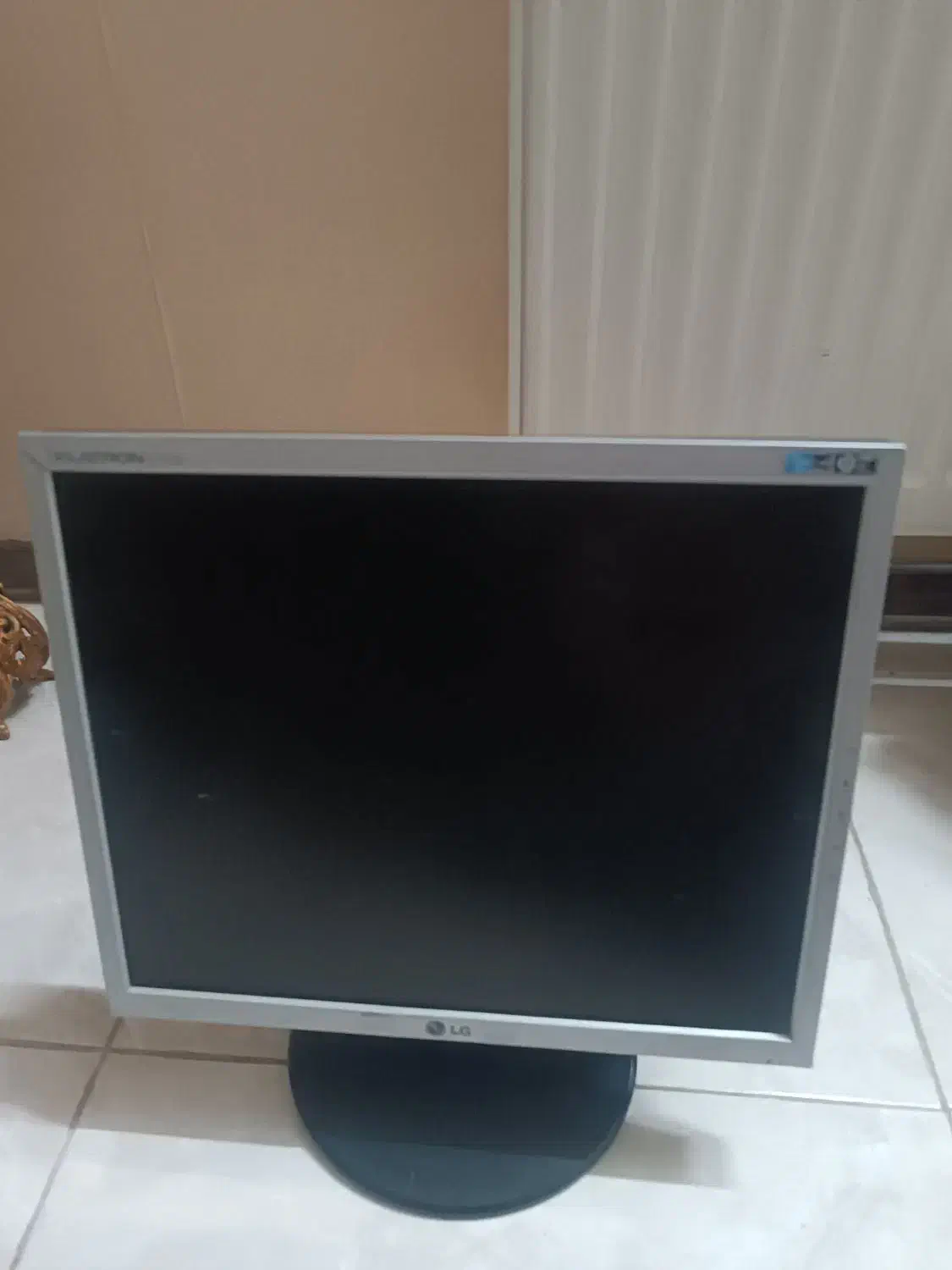 مانیتور ال جی|رایانه رومیزی|زاهدان, |دیوار