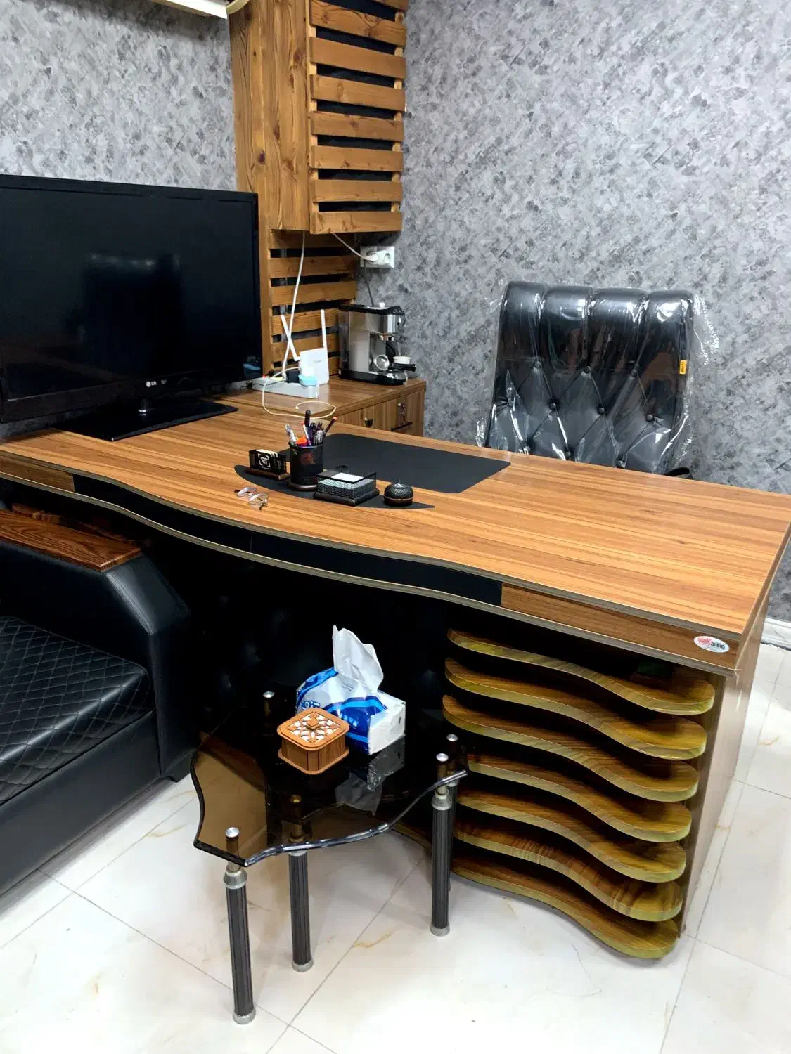 میرمدیریت کاملا سالم درحدنو|دفتر کار|لنگرود, |دیوار