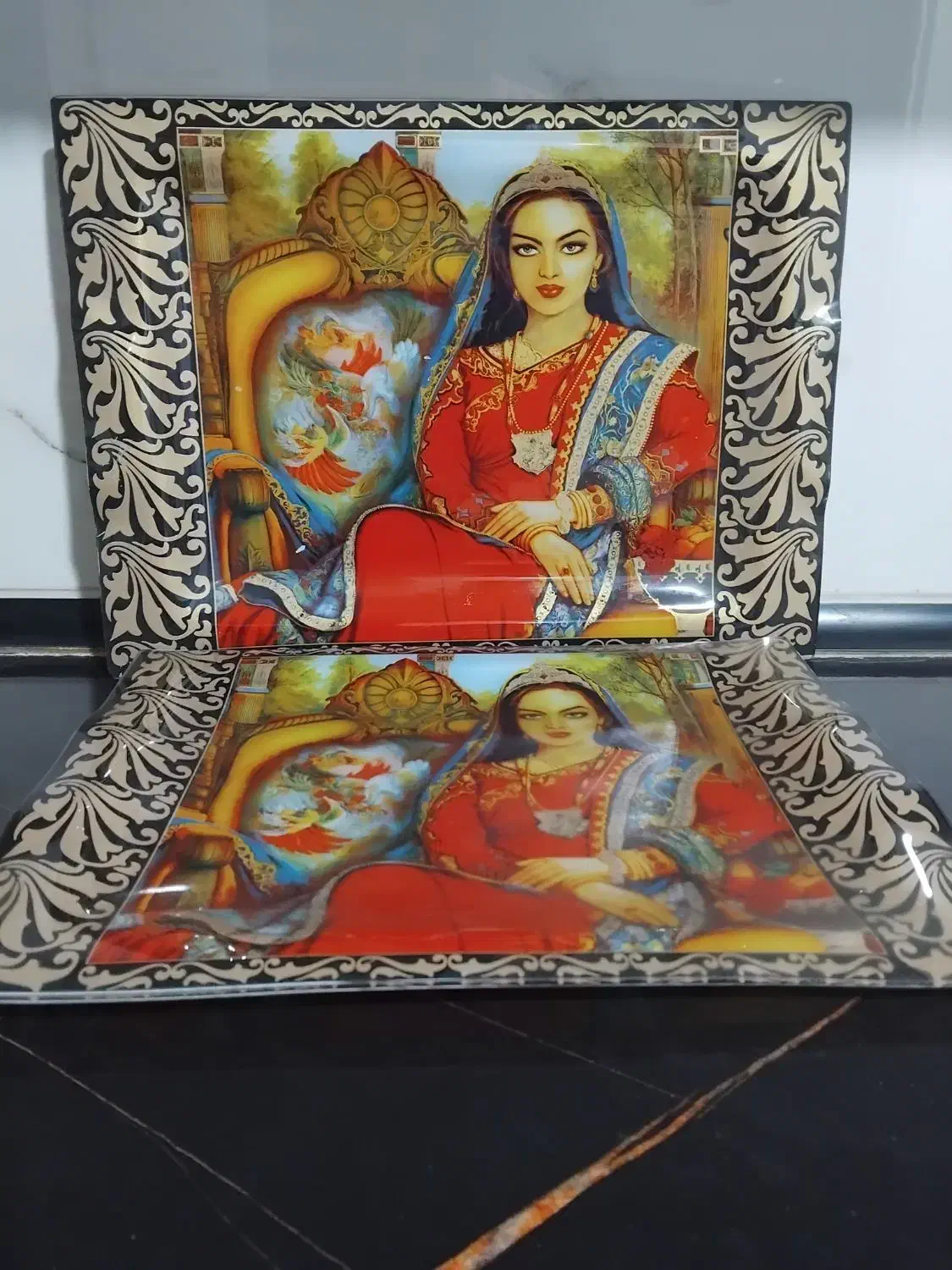 دکوری|ظروف پخت‌وپز|کاشمر, |دیوار