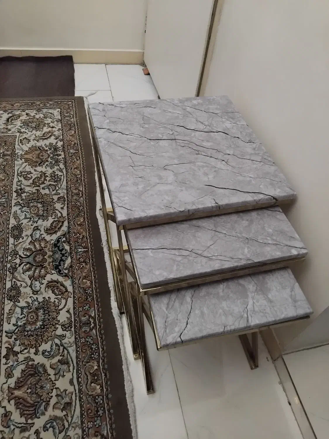 میز عسلی نو جدید فلزی طلایی|مبلمان خانگی و میز عسلی|ری, منصوریه منگل|دیوار