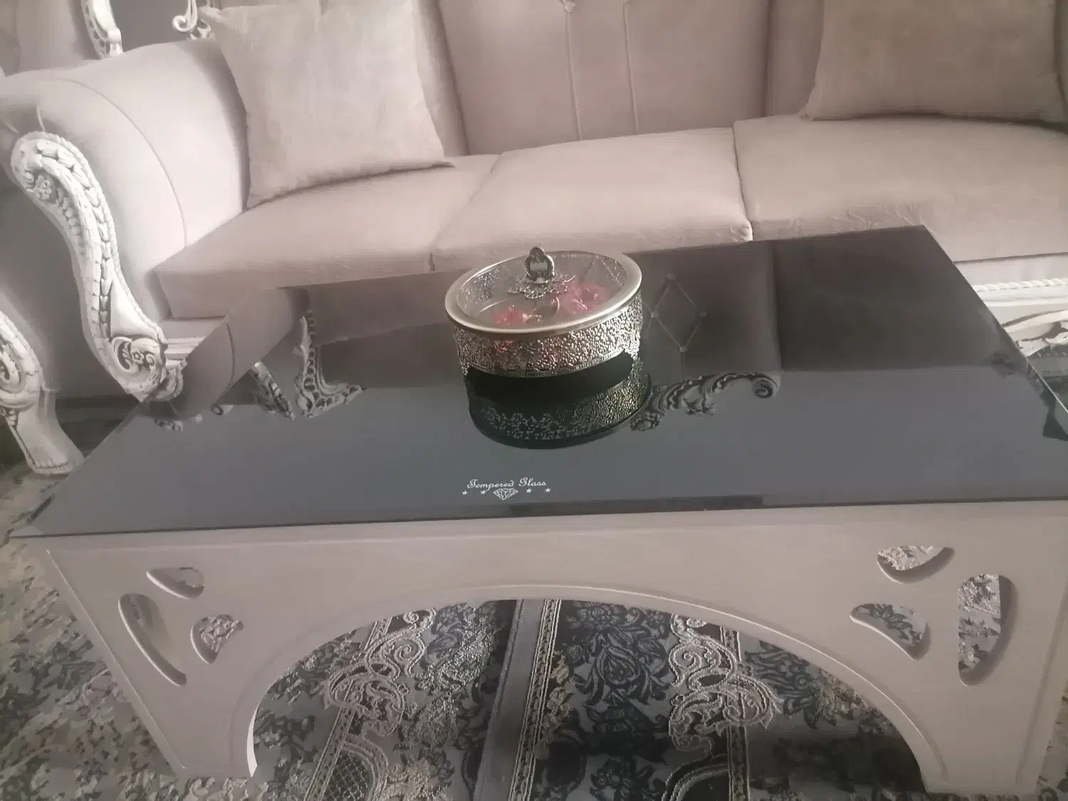 جلومبلی عسلی در حد نو|مبلمان خانگی و میز عسلی|قزوین, |دیوار