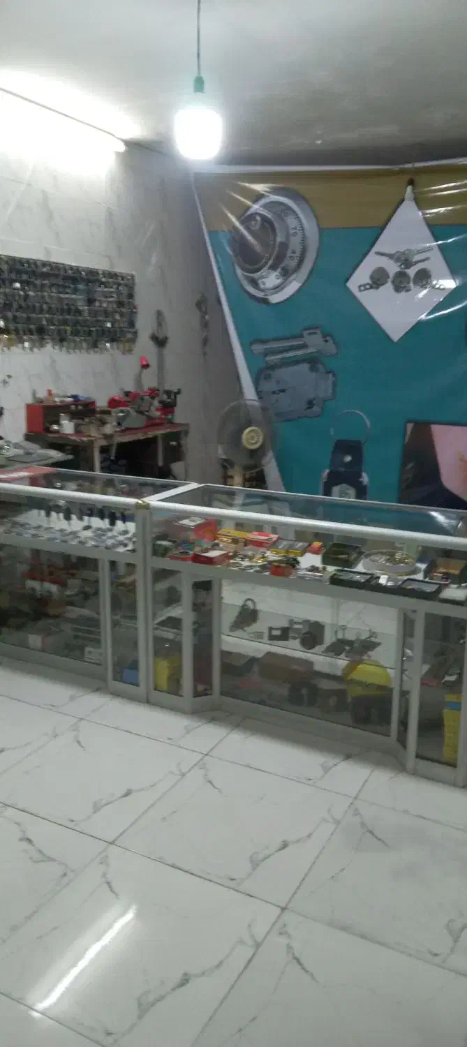 کلیدسازی محمود،خرمدشت|خدمات پیشه و مهارت|کرج, خرمدشت|دیوار