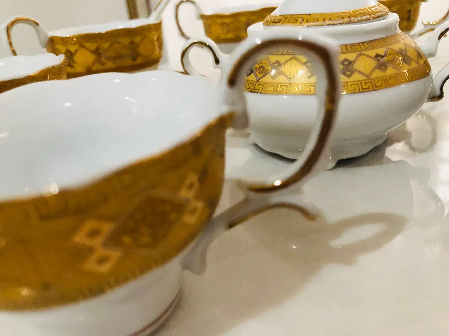 حراج دو دست سرویس چای و قهوه خوری برنجی و چینی|حراج|تهران, تهران‌نو|دیوار