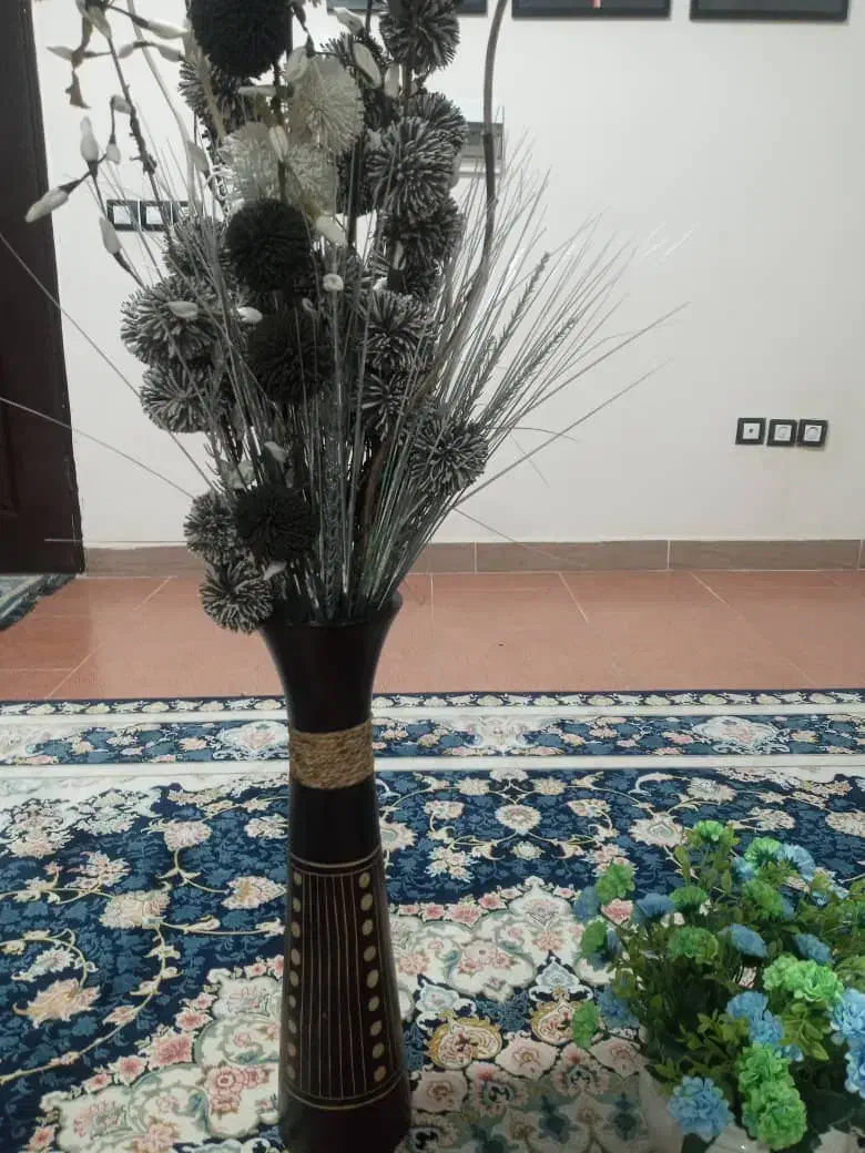 گل با گلدون|گل مصنوعی|نهاوند, |دیوار