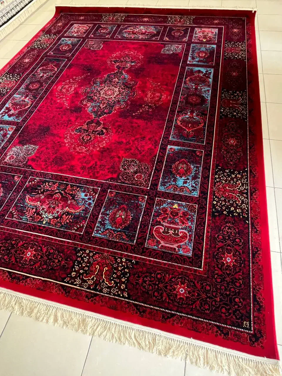 فرش دلشاد|فرش|قم, باغ شریفی|دیوار