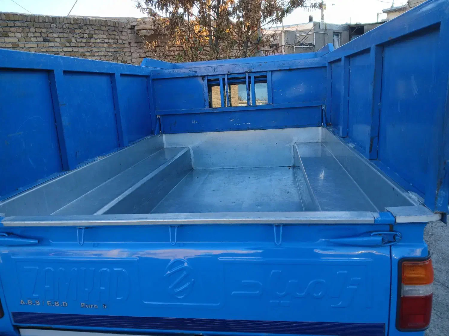 وانت نیسان تکسوز|خودرو سواری و وانت|رزن, |دیوار