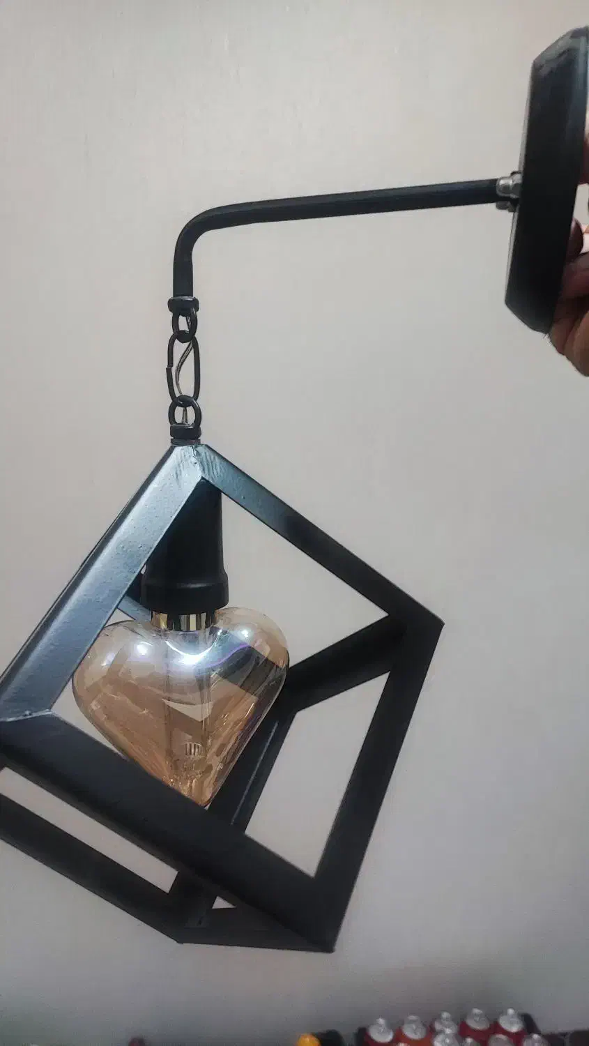 تعداد دو عدد لوستر شیک و یک عدد دیواری مکعبی|لوستر و چراغ آویز|فردیس, قریشی|دیوار