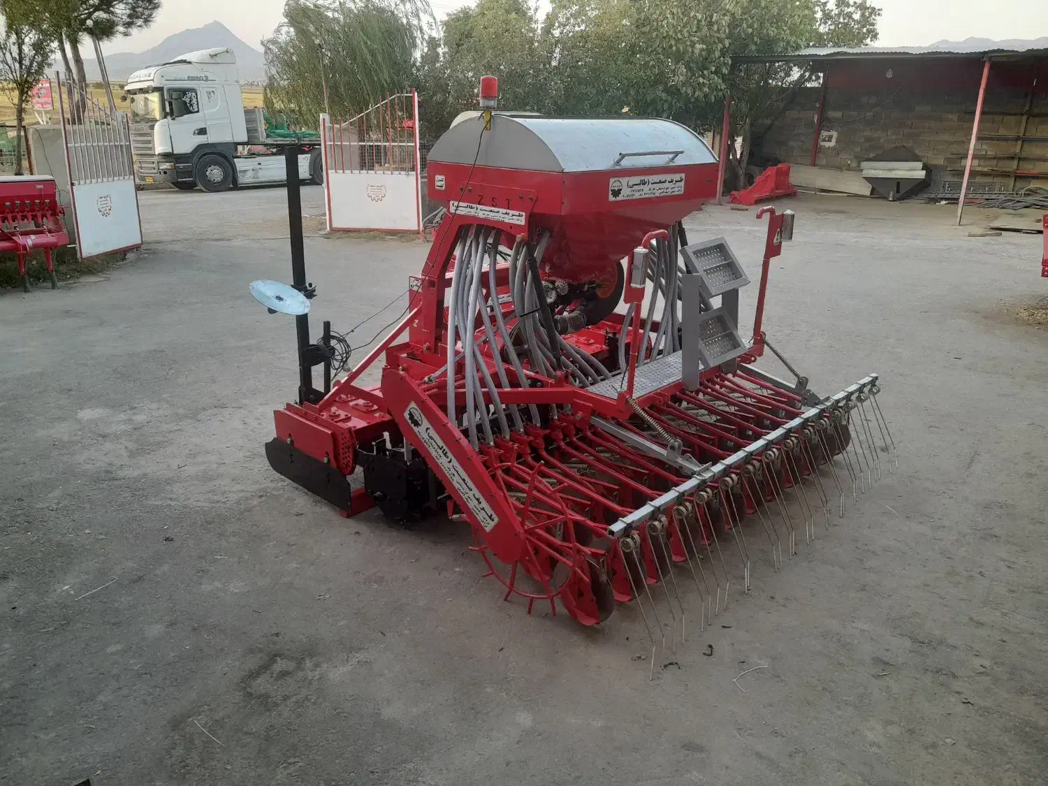 کمبینات پنوماتیک|ماشین‌آلات صنعتی|اراک, |دیوار