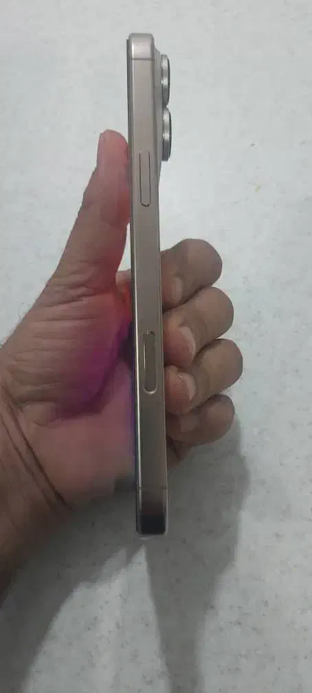 اپل iPhone 16 Pro Max با حافظهٔ ۲۵۶ گیگابایت|موبایل|بوشهر, |دیوار