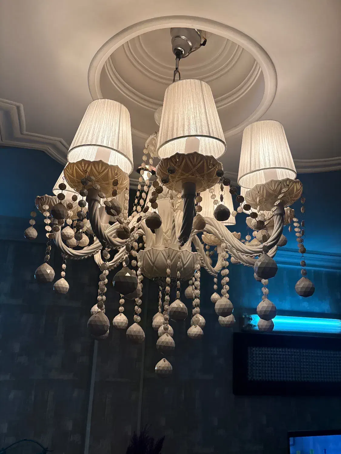 لوستر سفید|لوستر و چراغ آویز|تهران, تهرانسر شرقی|دیوار