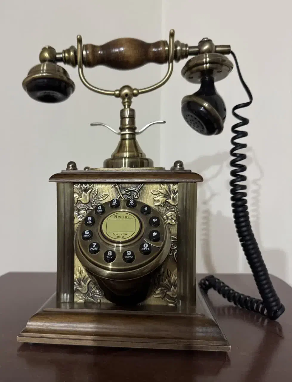 تلفن کلاسیک دکوری|تلفن رومیزی|کرمانشاه, |دیوار