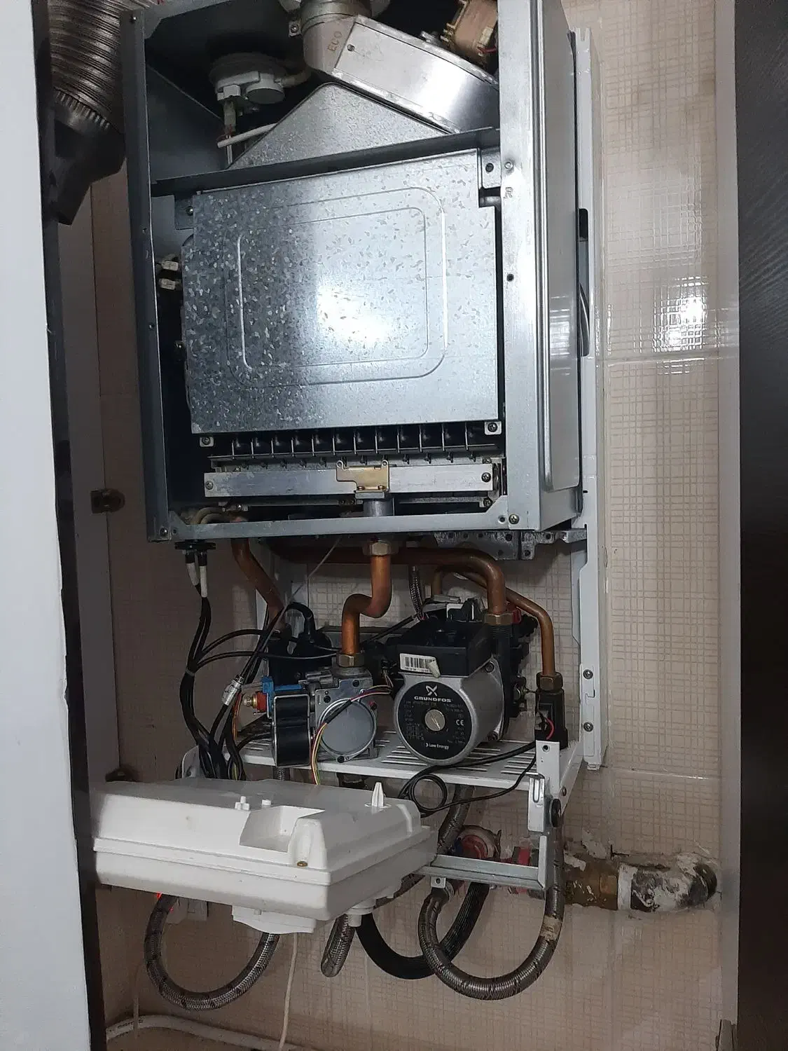 تعمیرات/نصب وسرویس انواع پکیج /آبگرمکن/بخاری/شیرآل|خدمات پیشه و مهارت|کرمانشاه, |دیوار