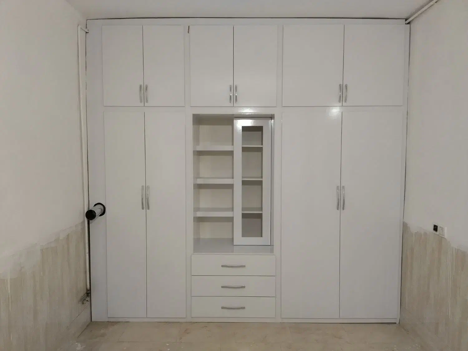 کمددیواری|جاکفشی، کمد، دراور|نیشابور, سرآب کوشک|دیوار