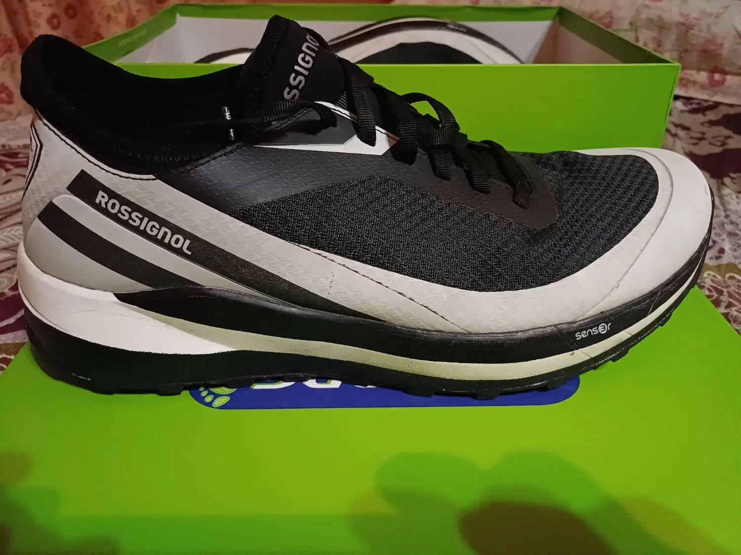 کتانی|کیف، کفش، کمربند|فشم, |دیوار