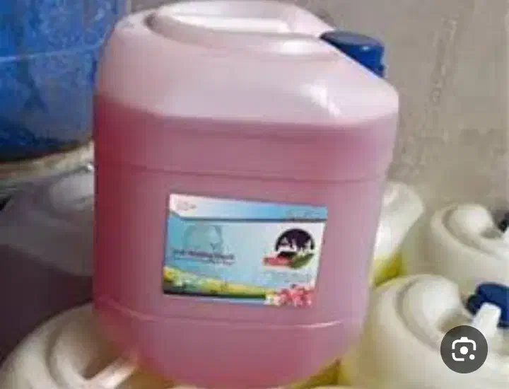 ۲۰ لیتری مایع صابون و جرمگیر و سفید کننده|مواد شوینده و دستمال کاغذی|کرمان, |دیوار