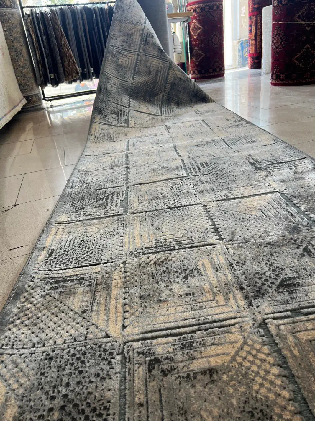 فرش کناره ابرشم ماشینی|فرش|کرج, حصارک بالا|دیوار