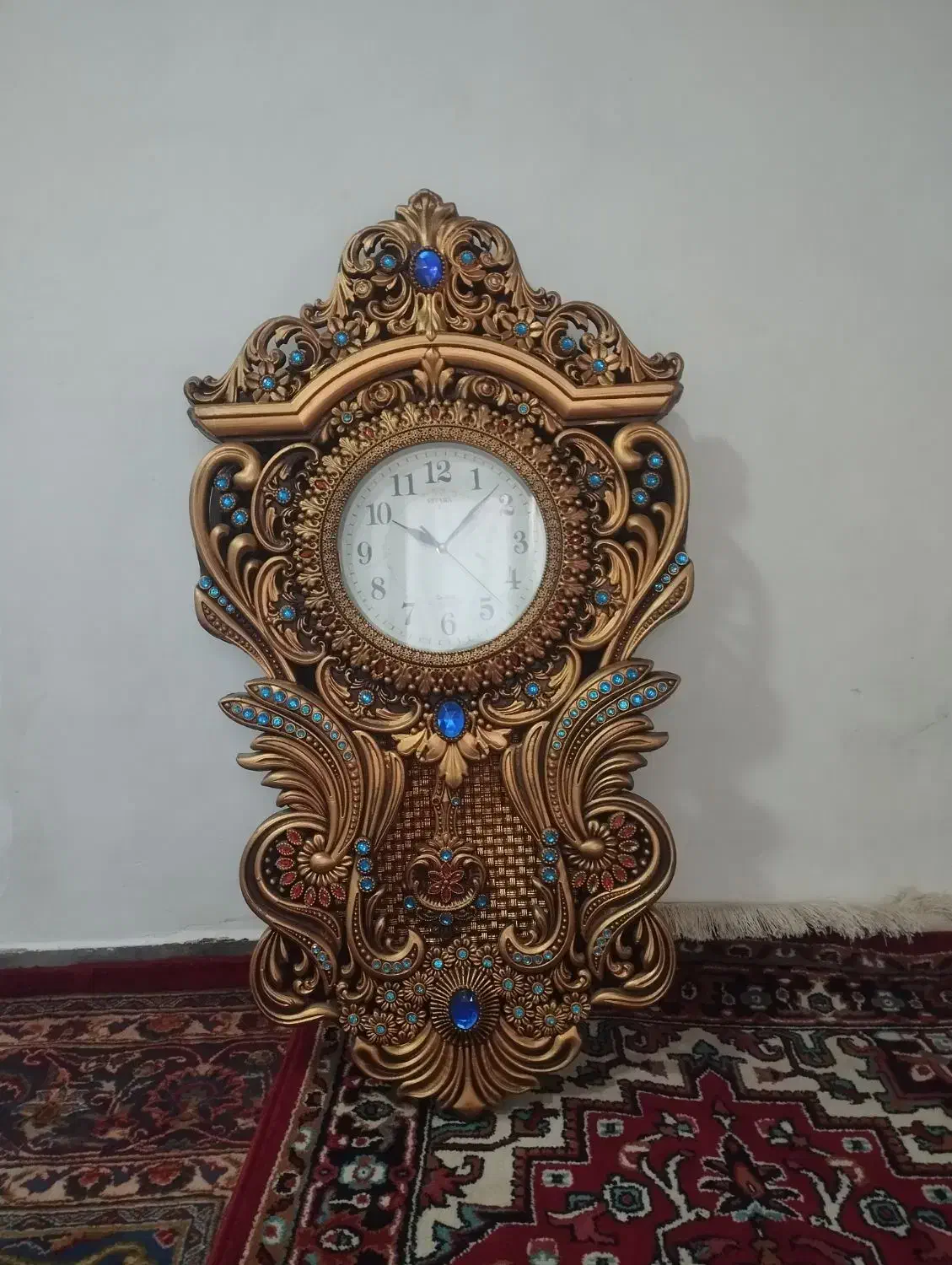 یک عدد ساعت دیواری درحد نو|ساعت دیواری و تزئینی|آذرشهر, |دیوار