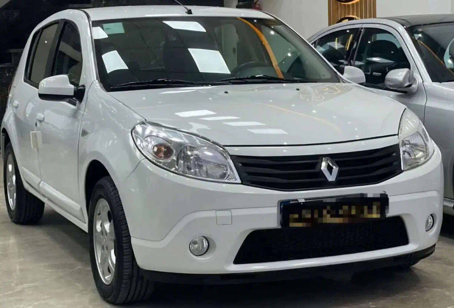 ساندرو/مدل ۹۵/خرید اقساطی|خودرو سواری و وانت|تهران, علم و صنعت|دیوار