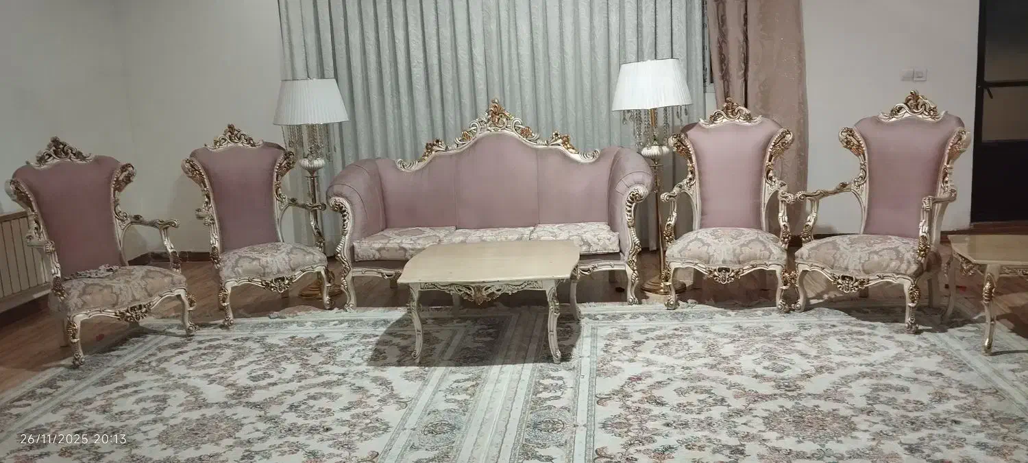 مبل نفت نفره ومیزغذای خوری۸نفره|مبلمان خانگی و میز عسلی|نسیمشهر, |دیوار