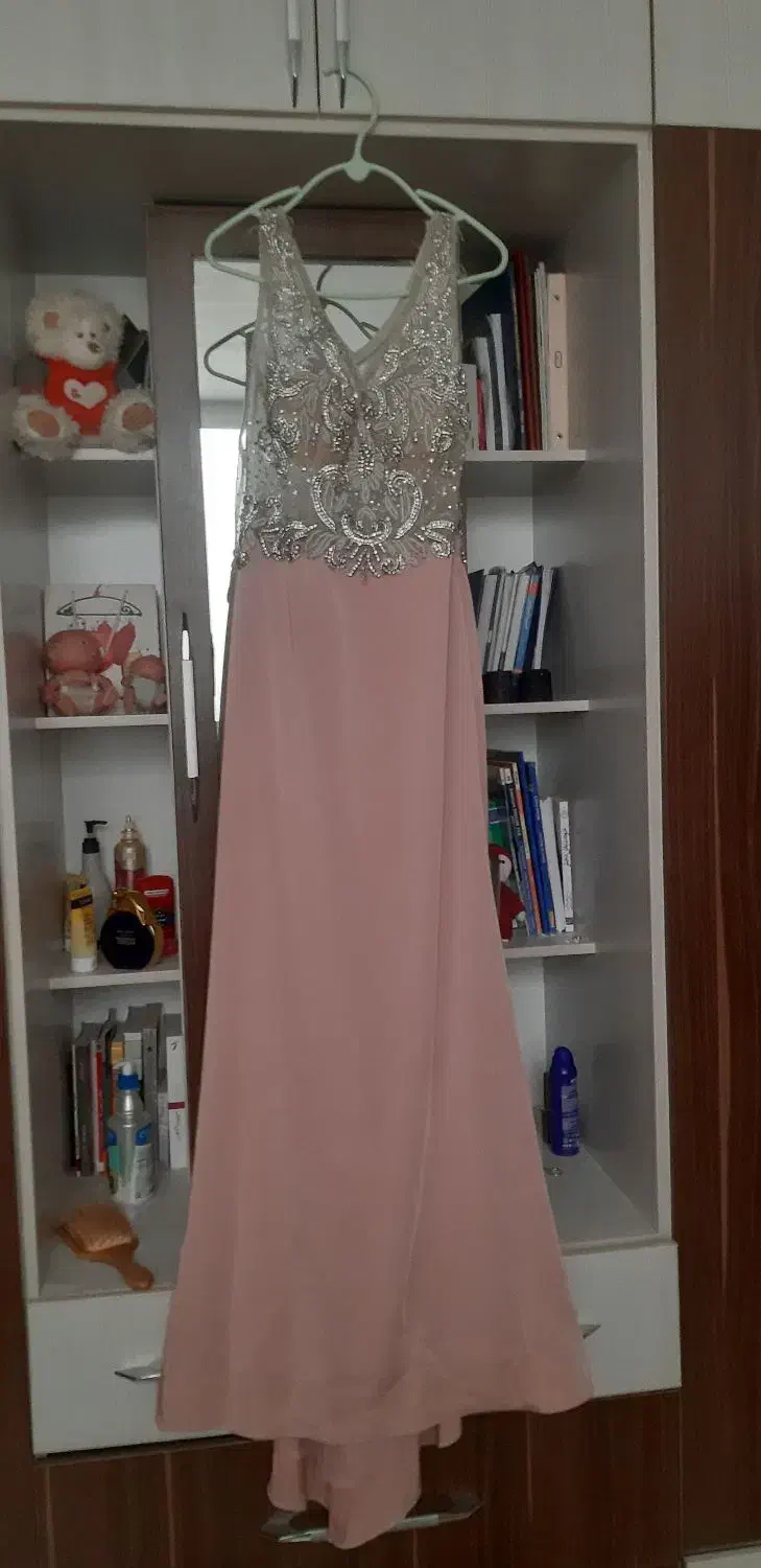 لباس عقد و نامزدی|لباس|نجفآباد, شهدای غربی|دیوار