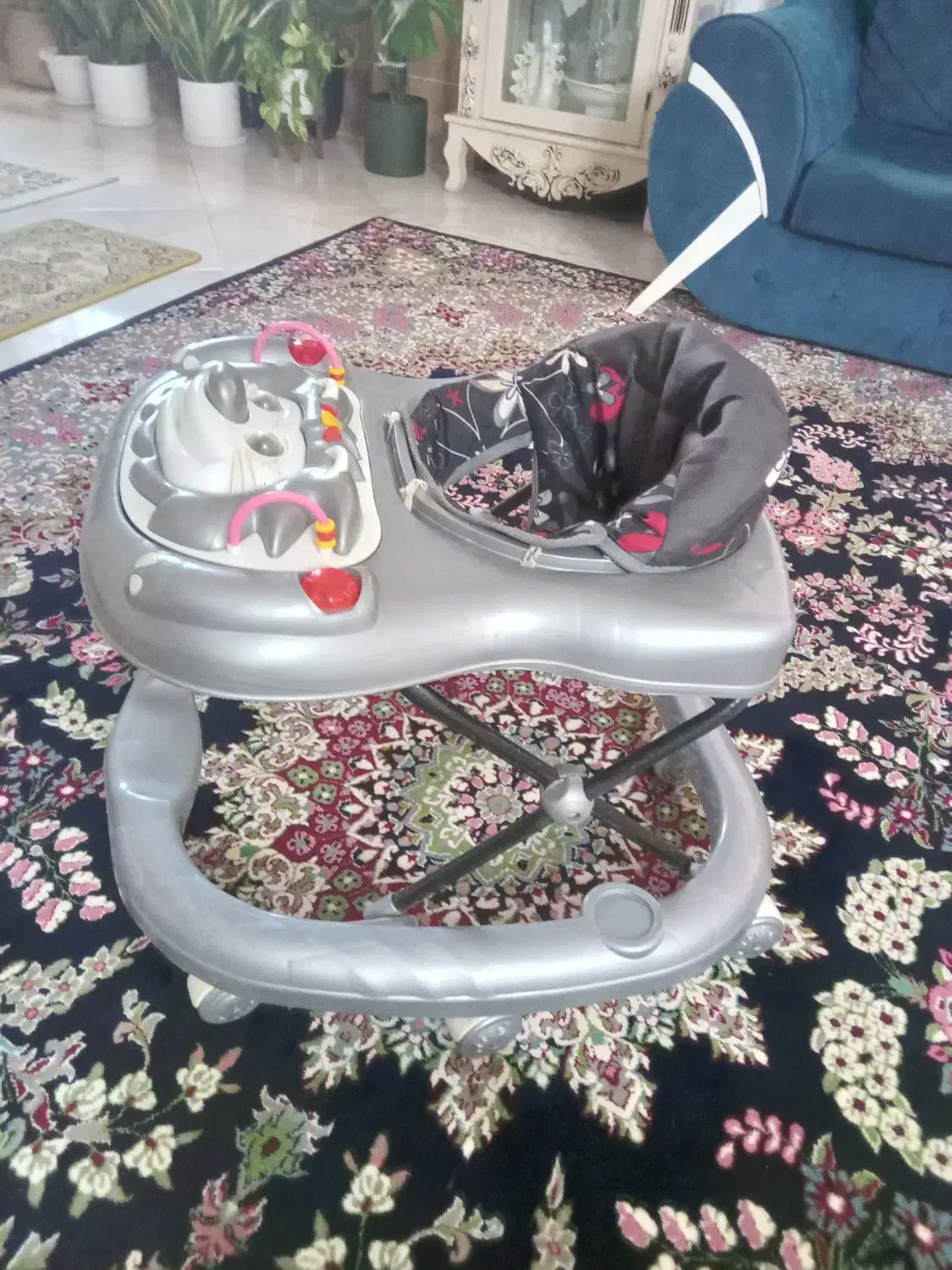 لوازم کودک|کالسکه و لوازم جانبی|چاف و چمخاله, |دیوار