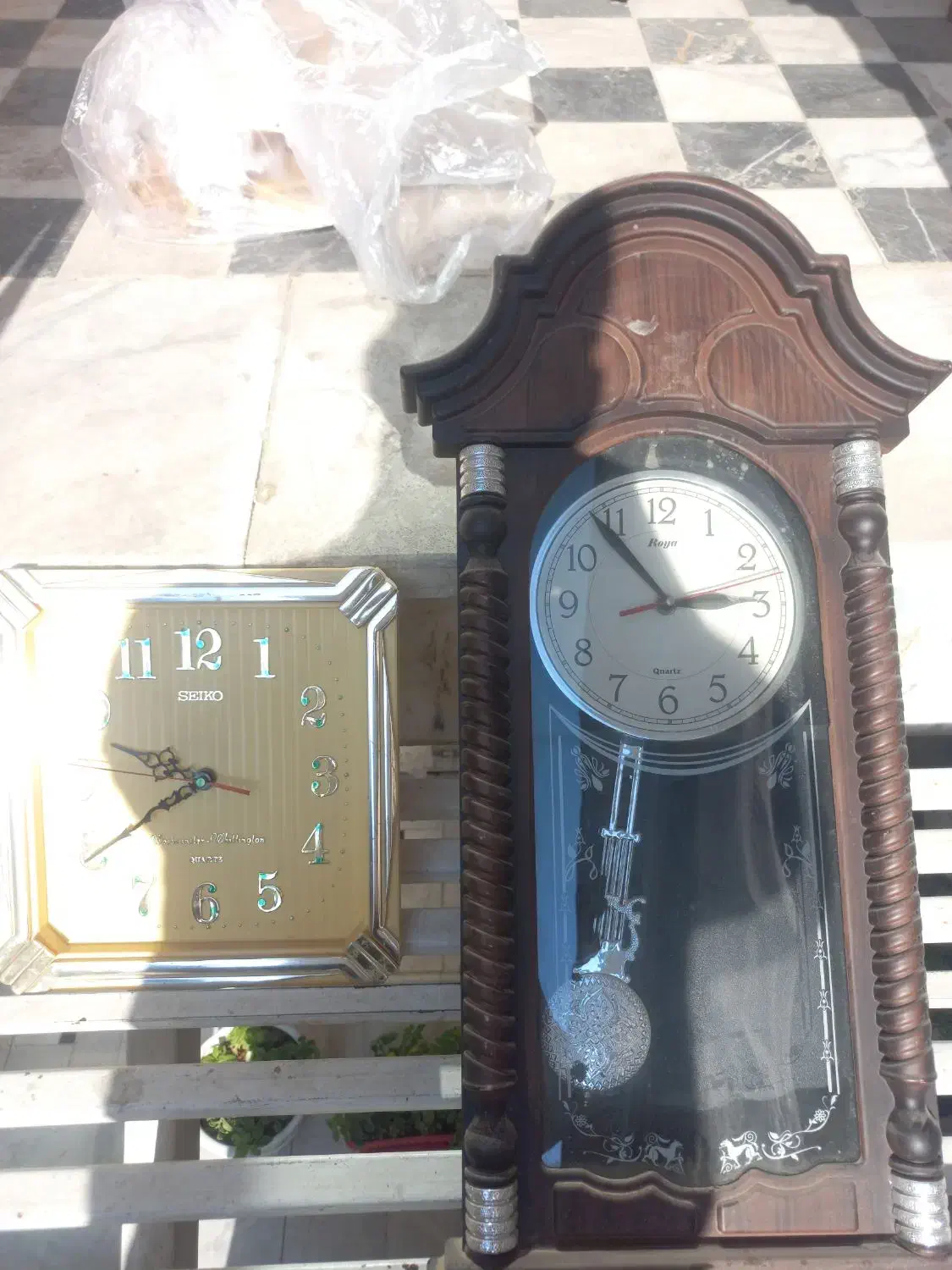 ساعت دیواری ۲عدد|ساعت دیواری و تزئینی|قم, شهرک توانیر|دیوار