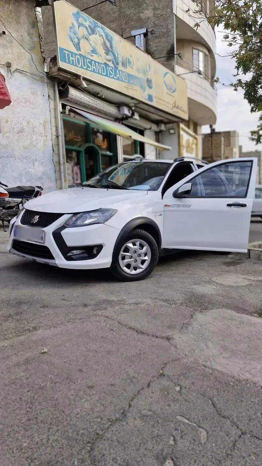 کوییک مدل۱۴۰۲  تیپ S مانیتور/شیشه دودی/کفی سه بعدی|خودرو سواری و وانت|ملایر, |دیوار