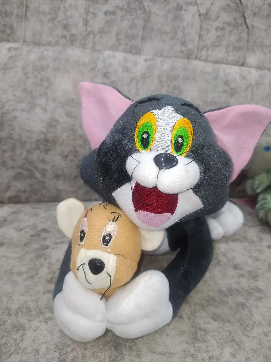 عروسک|اسباب‌بازی بچه|پرند, فاز ۶|دیوار