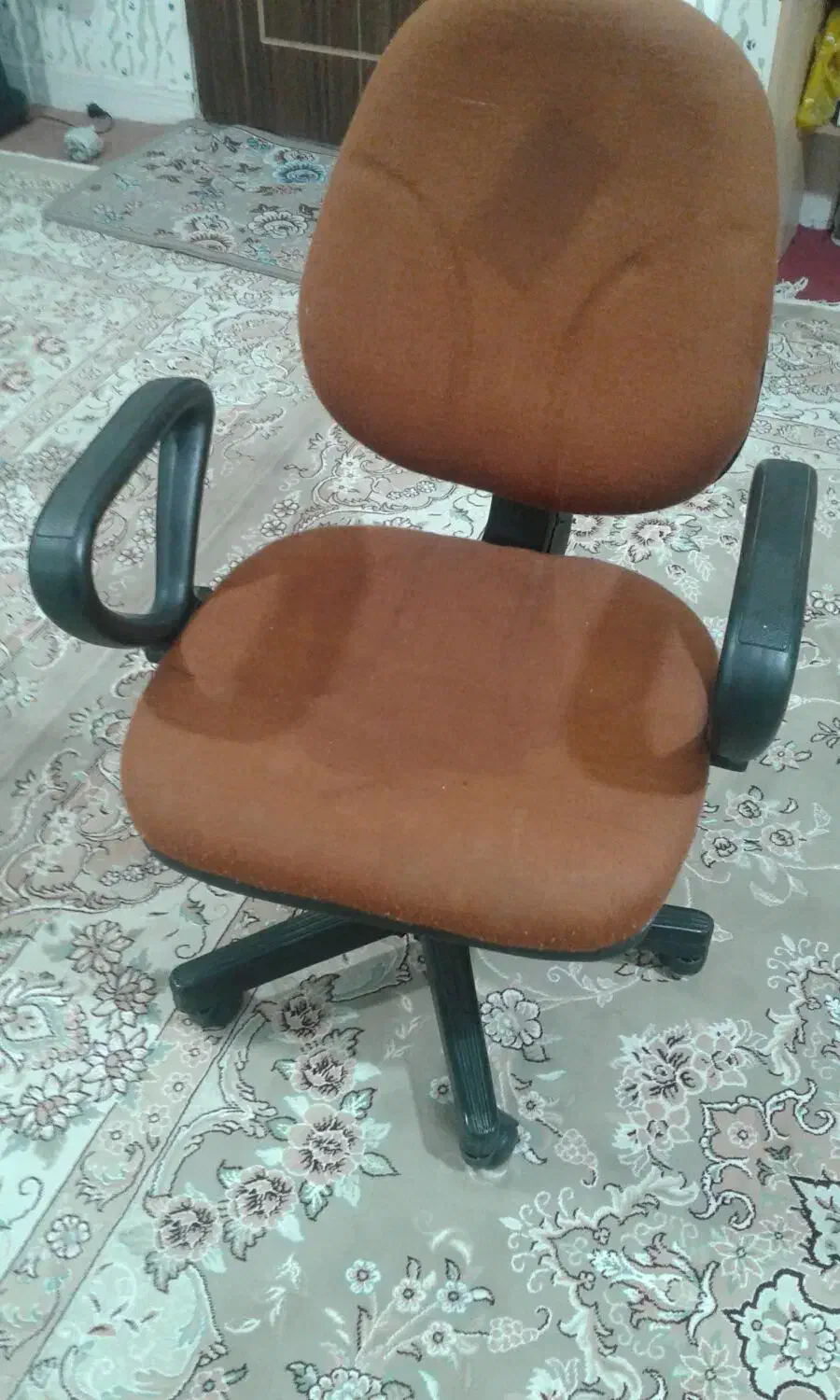 صندلی چرخ دار|صندلی و نیمکت|سنقر, |دیوار