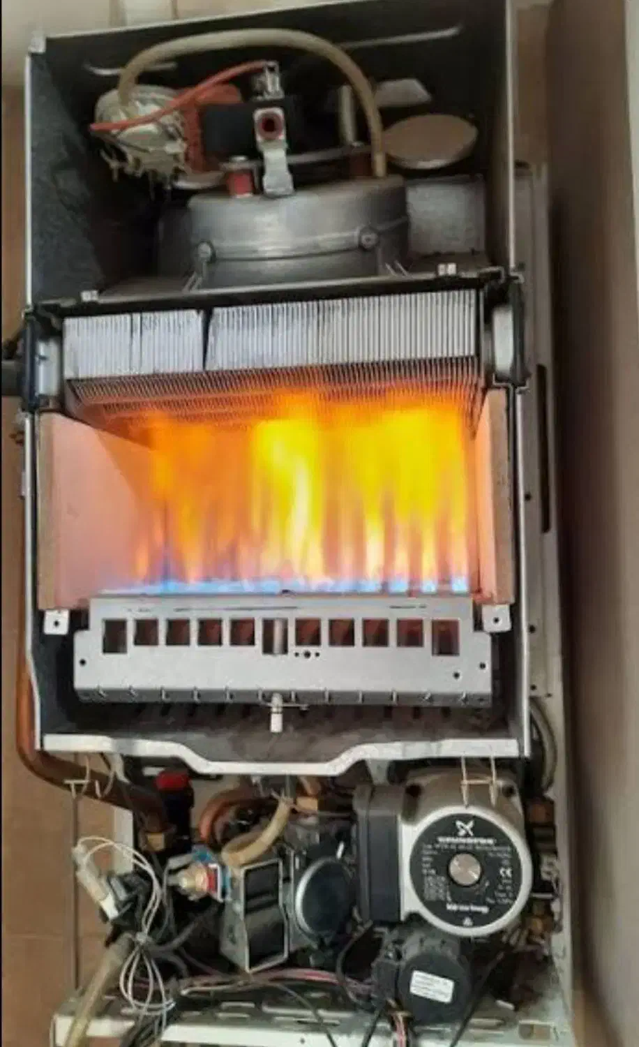 تعمییر و سرویس انواع پکیج دیواری در مرودشت وزرقان|خدمات پیشه و مهارت|مرودشت, بیست متری بیمارستان|دیوار