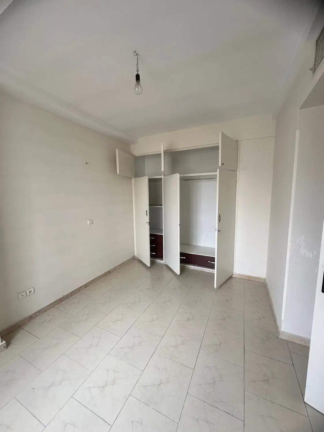 ۱۱۷متر ۳خوابه