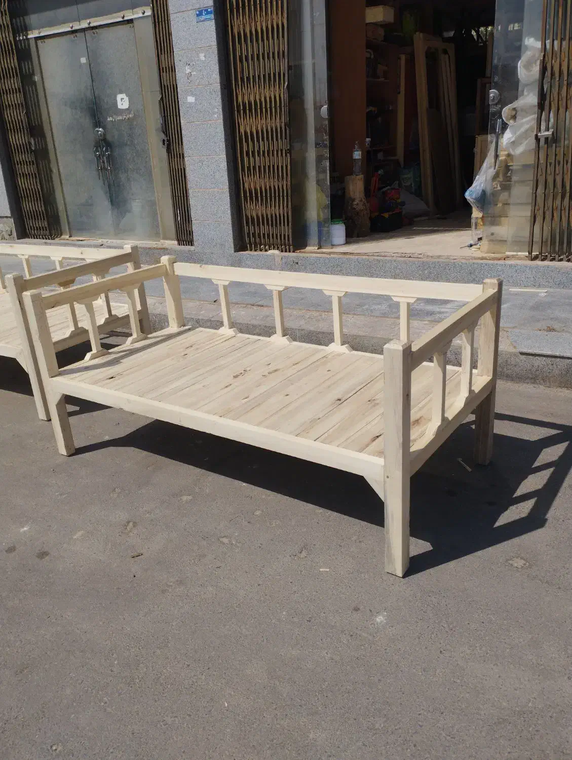 تخت سنتی|مبلمان خانگی و میز عسلی|شاهین‌شهر, شهرک گلدیس|دیوار