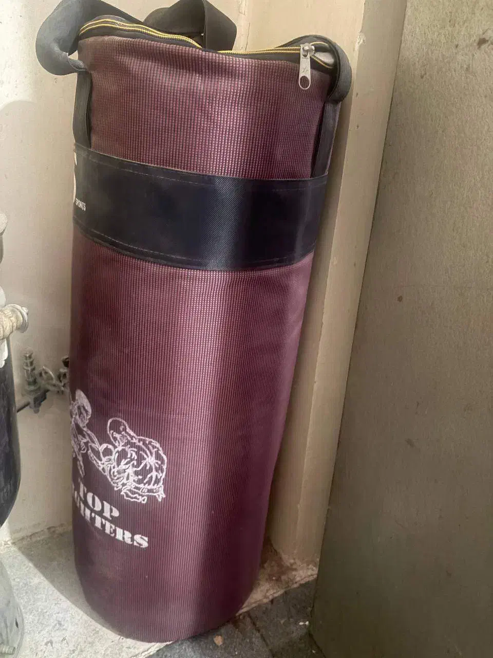 کیسه بوکس|تجهیزات ورزشی|میان ولایت, |دیوار