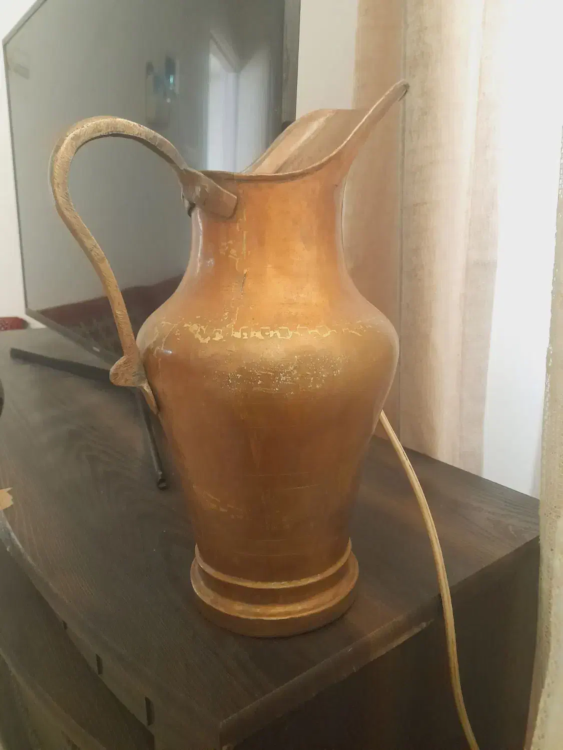 پارچ مسی قدیمی|کلکسیون اشیاء عتیقه|سمنان, |دیوار