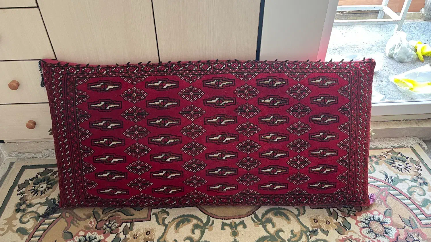 پستی دستباف|پشتی|همدان, |دیوار
