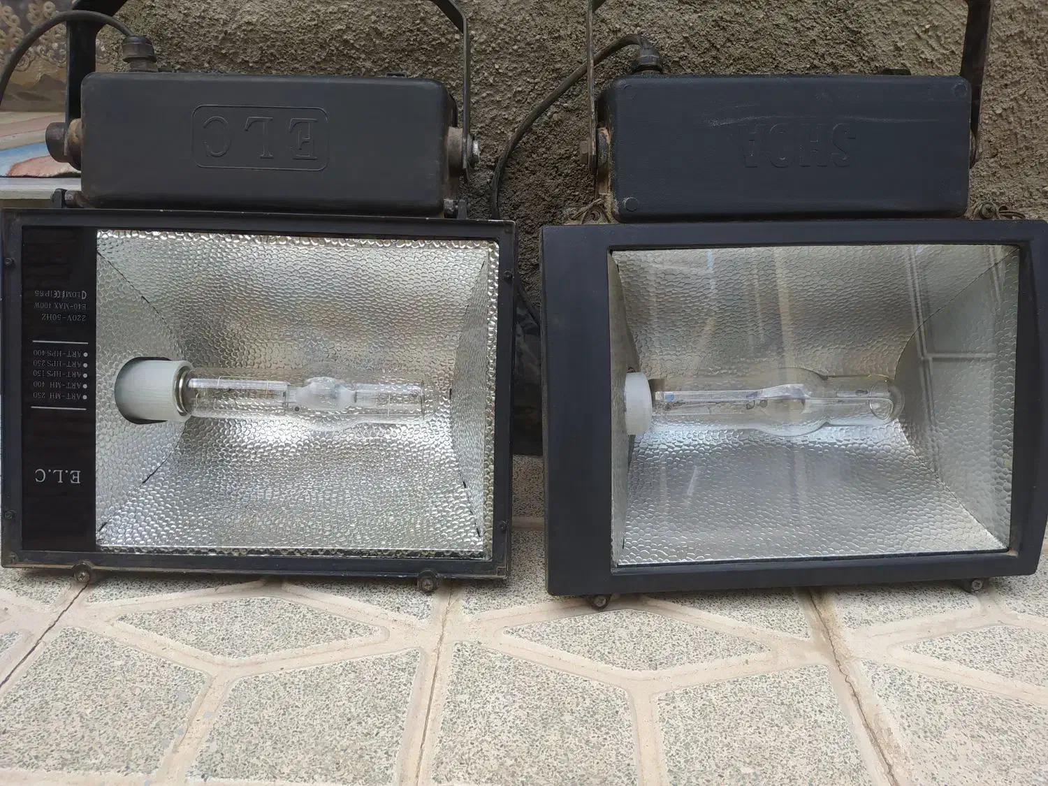 پروژکتور(نورافکن)بخار سدیم۱۰۰۰واتنورزردآفتابی|لامپ و چراغ|اهر, |دیوار